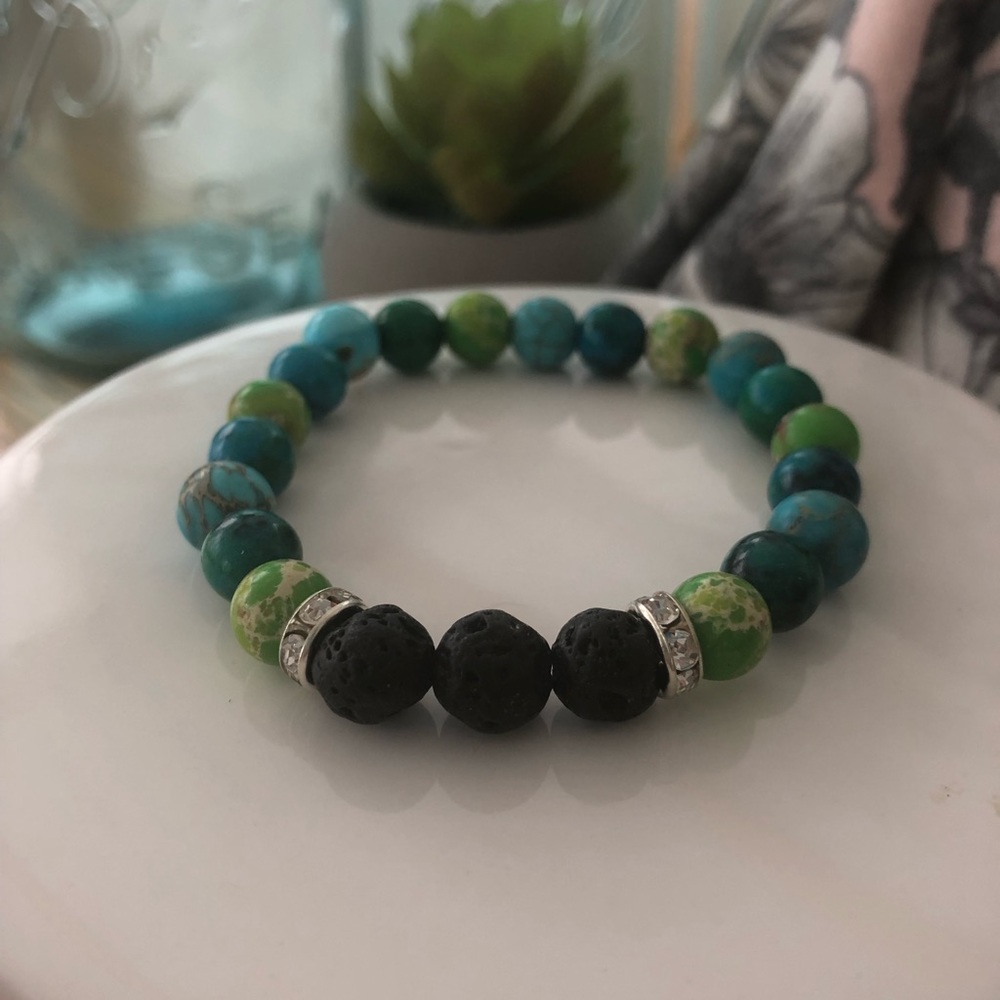 Essential oil diffusing bracelets - Picture 6 of 8